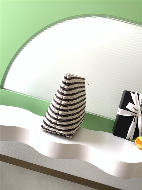 2026127215528296 480